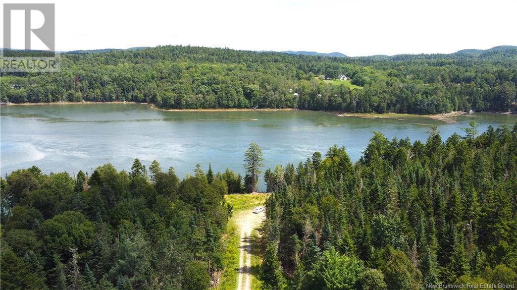 379 Hills Point Road, Oak Bay, New Brunswick  E3L 4K5 - Photo 4 - NB119039