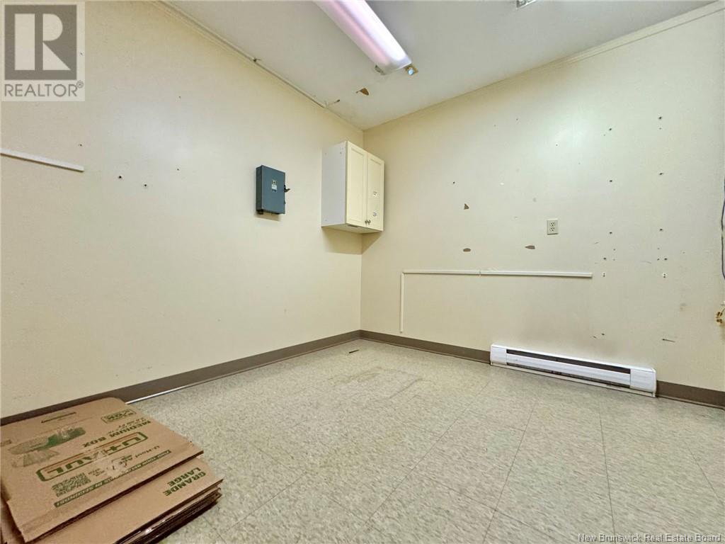 183 King Street, Miramichi, New Brunswick  E1N 2P1 - Photo 4 - NB119487