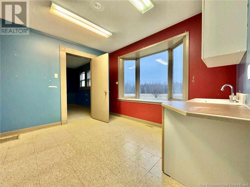 183 King Street, Miramichi, New Brunswick  E1N 2P1 - Photo 7 - NB119487