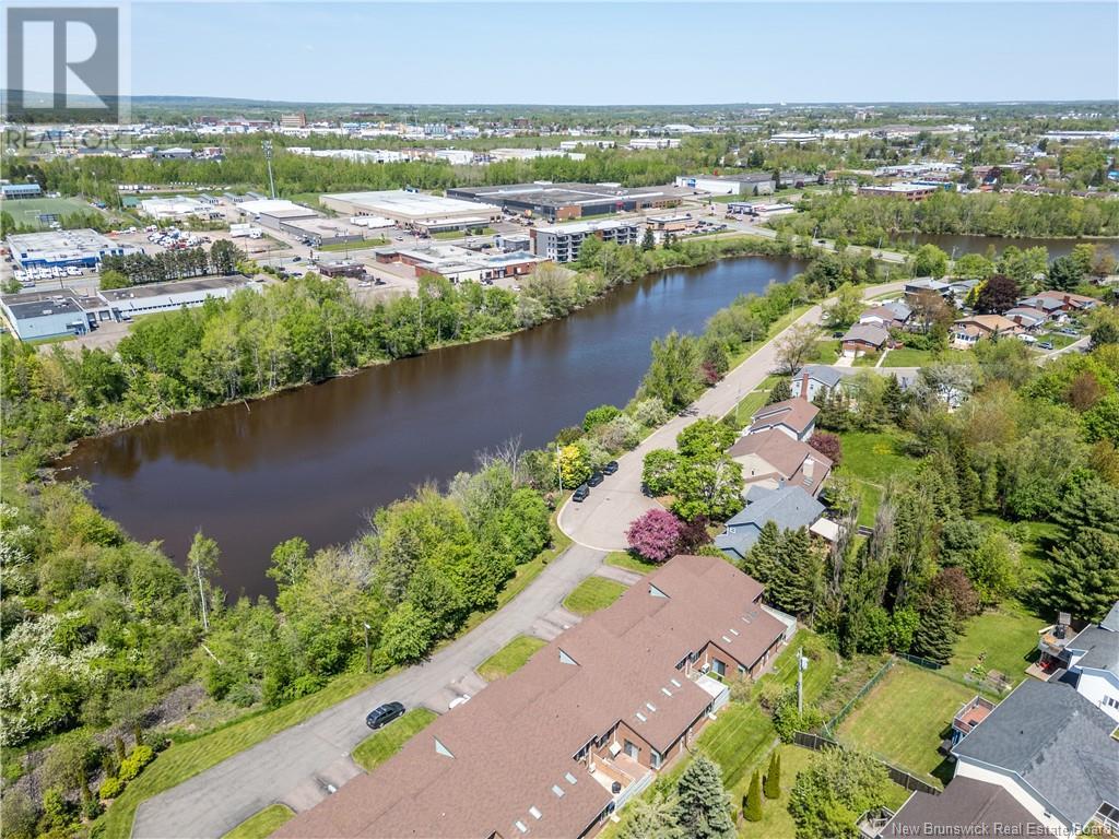 398 Westmount Boulevard, Moncton, New Brunswick E1E 4K3 - Photo 3 - NB119740