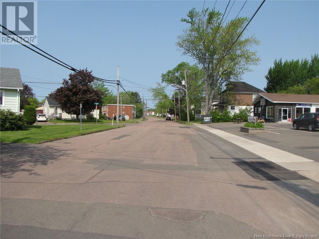 59 Pacific, Moncton, New Brunswick E1E 2G2 - Photo 7 - NB120133