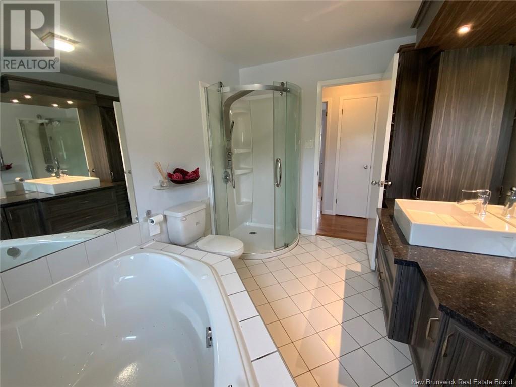 33 Thibaudeau Avenue, Edmundston, New Brunswick  E3V 4Z1 - Photo 13 - NB120370
