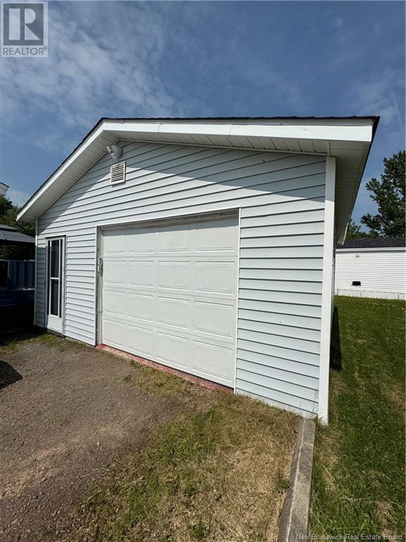 17 Lobelia Street, Moncton, New Brunswick  E1H 2Y6 - Photo 20 - NB120403