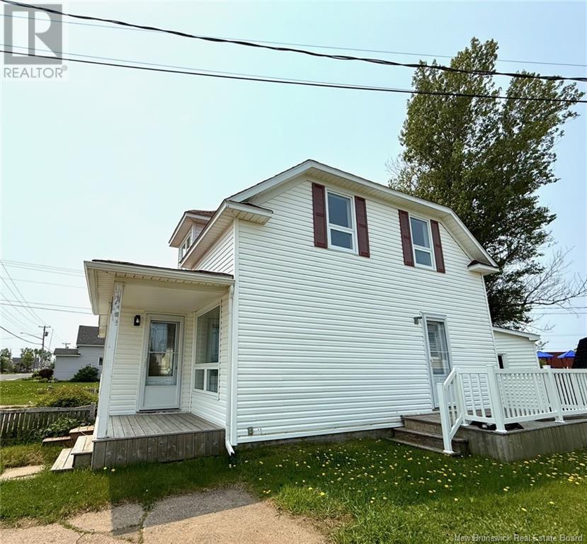 56 Rue Du Pêcheur Nord, Lamèque, New Brunswick  E8T 1J4 - Photo 5 - NB120477