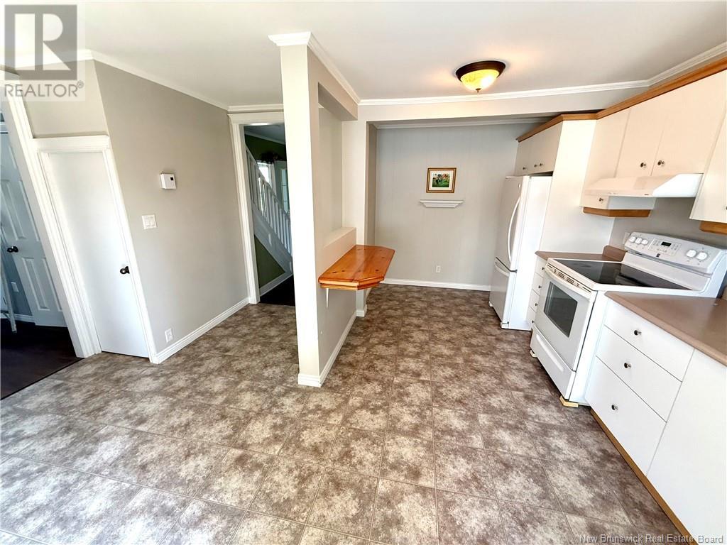 56 Rue Du Pêcheur Nord, Lamèque, New Brunswick  E8T 1J4 - Photo 9 - NB120477