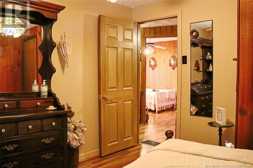 696 Victoria Street, Edmundston, New Brunswick  E3V 3S9 - Photo 13 - NB120603