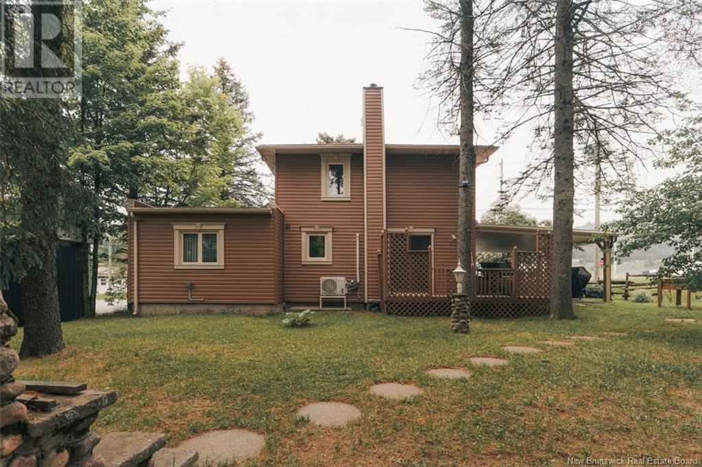 696 Victoria Street, Edmundston, New Brunswick  E3V 3S9 - Photo 25 - NB120603