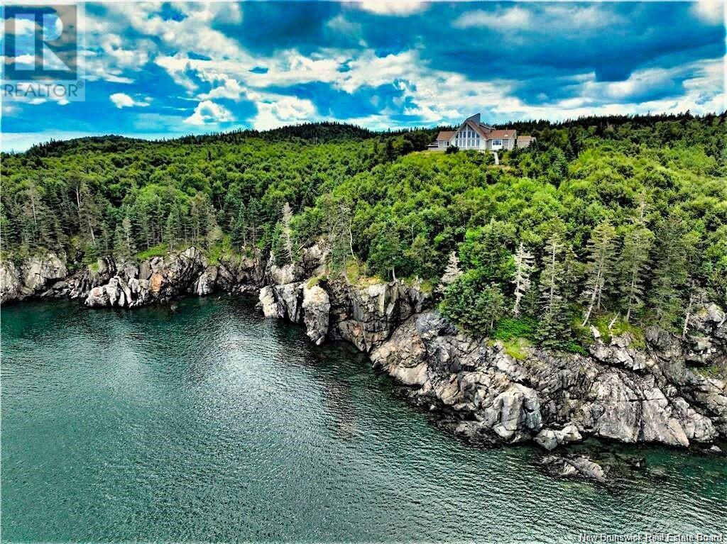 422 Fundy Drive, Wilsons Beach, New Brunswick  E5E 1X2 - Photo 3 - NB120660