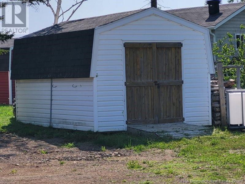 529 Rue Principale, Pointe-Verte, New Brunswick  E8J 3A2 - Photo 12 - NB120238