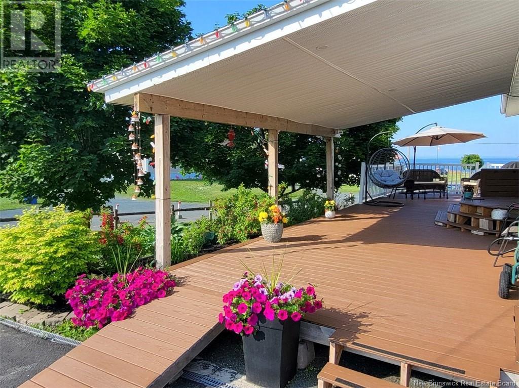 529 Rue Principale, Pointe-Verte, New Brunswick  E8J 3A2 - Photo 2 - NB120238