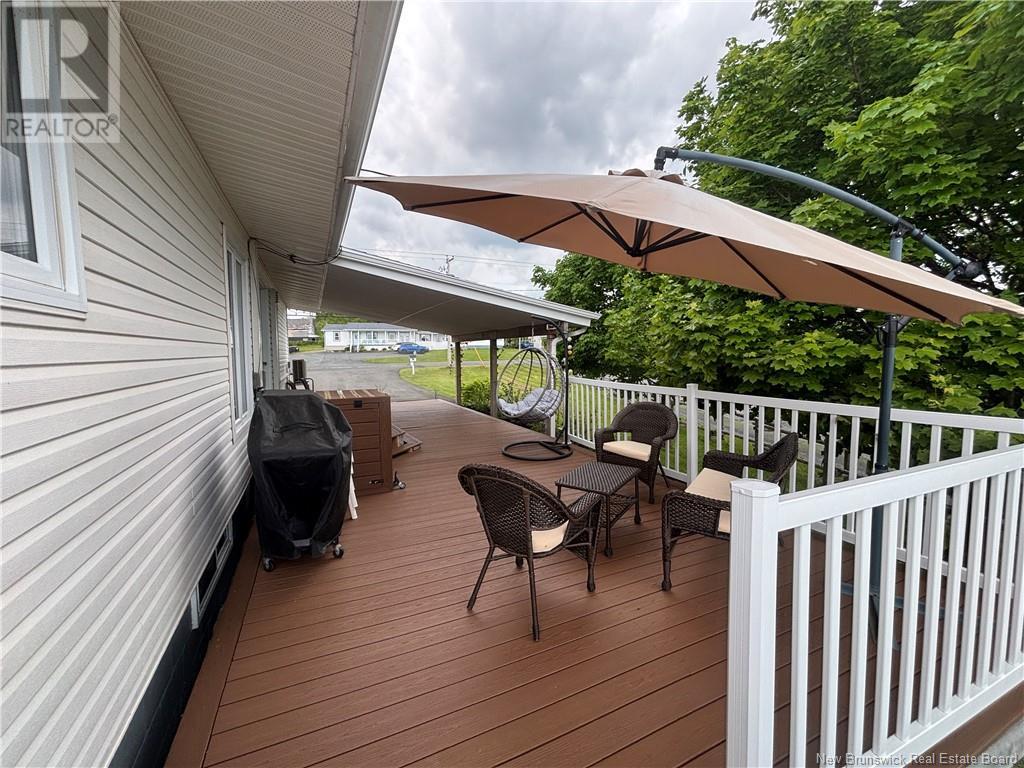 529 Rue Principale, Pointe-Verte, New Brunswick  E8J 3A2 - Photo 4 - NB120238