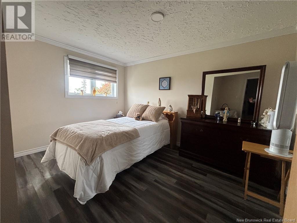 529 Rue Principale, Pointe-Verte, New Brunswick  E8J 3A2 - Photo 44 - NB120238