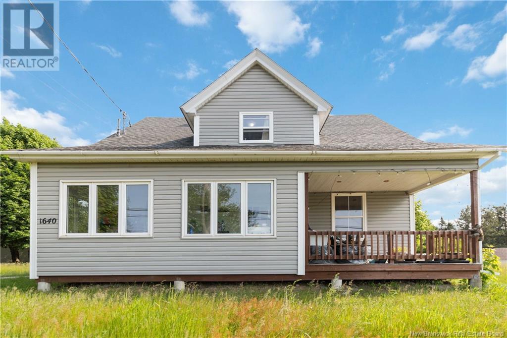 1638-1640 Amirault Street, Dieppe, New Brunswick  E1A 4V3 - Photo 2 - NB120822