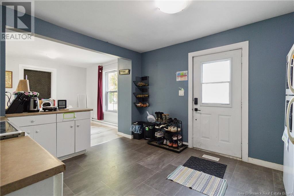 1638-1640 Amirault Street, Dieppe, New Brunswick  E1A 4V3 - Photo 3 - NB120822