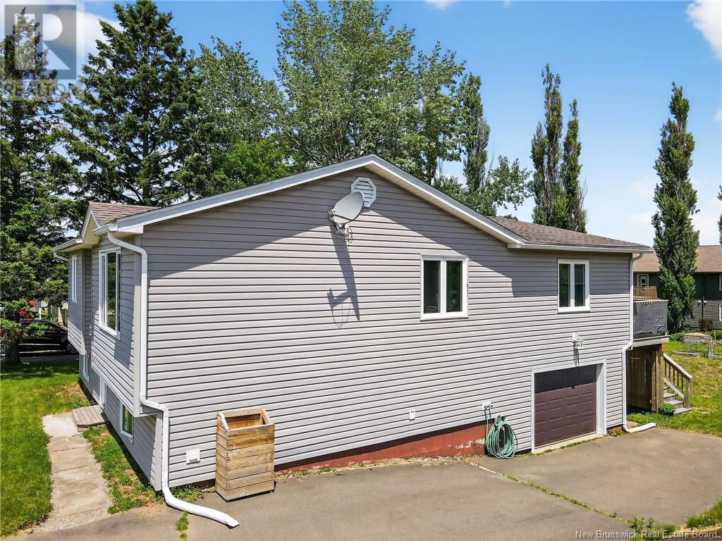 104 Chesley Street, Shediac, New Brunswick E4P 1N2 - Photo 2 - NB121033