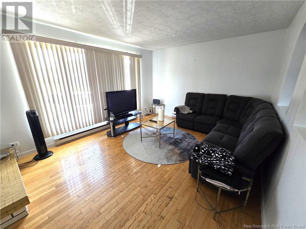 56 32e Avenue, Edmundston, New Brunswick  E3V 2S2 - Photo 10 - NB121154