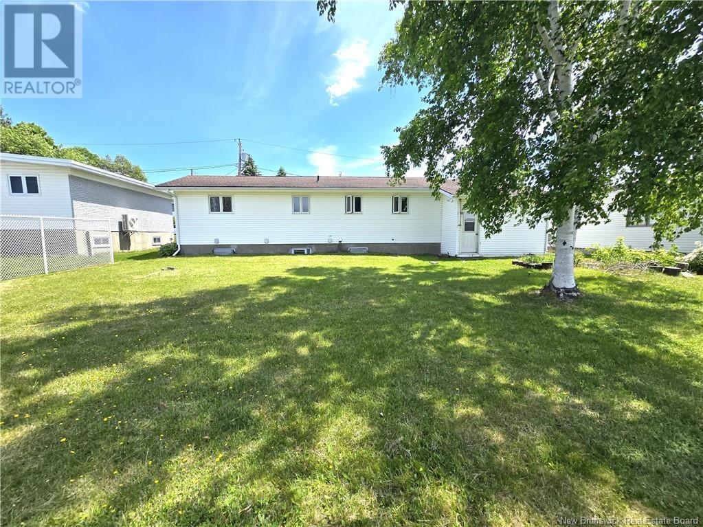 56 32e Avenue, Edmundston, New Brunswick  E3V 2S2 - Photo 40 - NB121154
