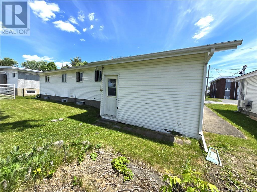 56 32e Avenue, Edmundston, New Brunswick  E3V 2S2 - Photo 42 - NB121154