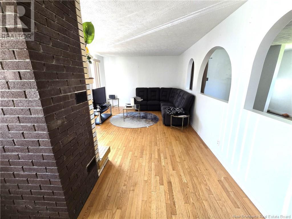 56 32e Avenue, Edmundston, New Brunswick  E3V 2S2 - Photo 7 - NB121154