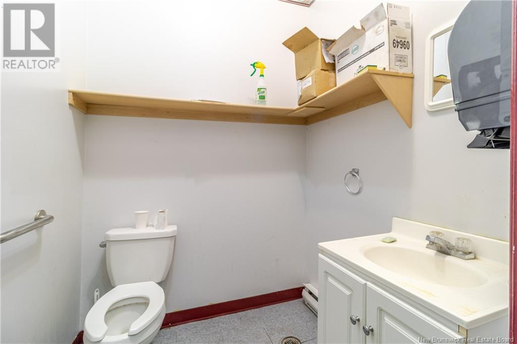 1168 Smythe Street, Fredericton, New Brunswick  E3B 3H5 - Photo 13 - NB121135