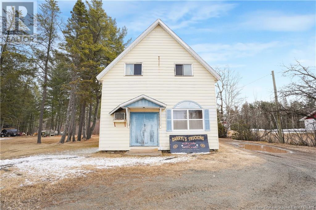 764 Pleasant Drive, Minto, New Brunswick  E4B 2V1 - Photo 4 - NB121224