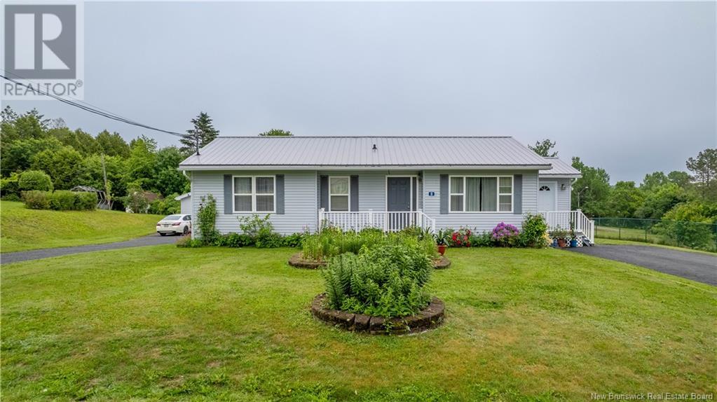 8 Hillcrest Drive, St George, New Brunswick