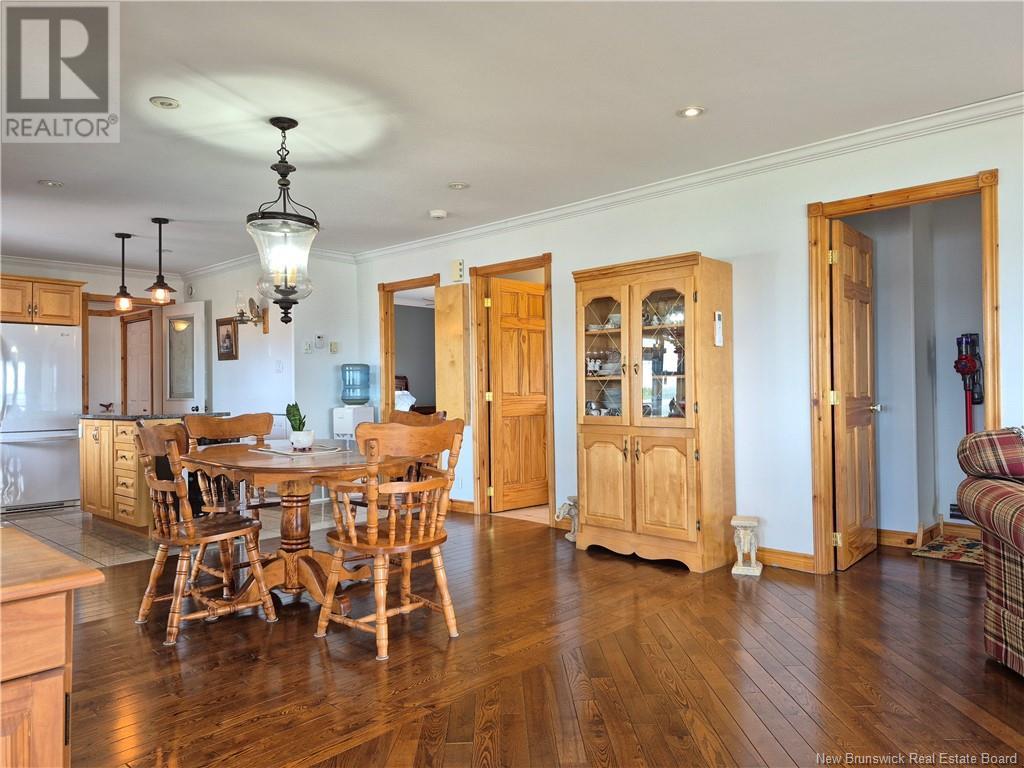 25 Bayshore Drive, Bathurst, New Brunswick  E2A 6A5 - Photo 19 - NB121563