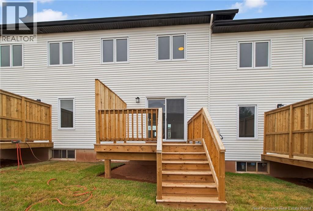 110 Ernest Street, Dieppe, New Brunswick E1A 8R4 - Photo 3 - NB121757