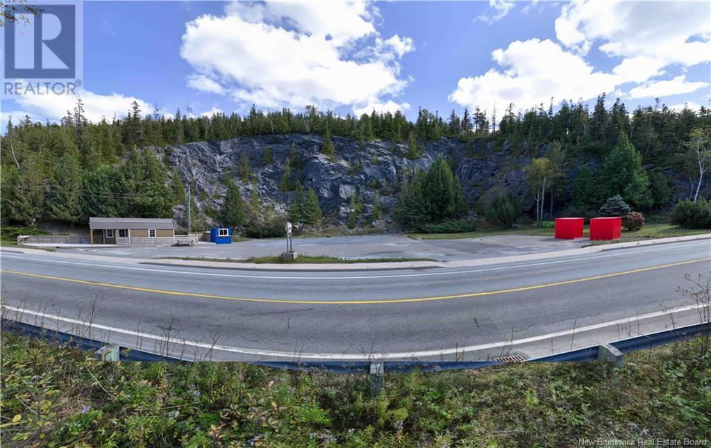 1370 Rothesay Road, Saint John, New Brunswick  E2H 2H9 - Photo 4 - NB121415