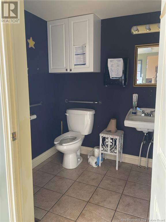 100 Sunset Avenue, Dieppe, New Brunswick E1A 2Z3 - Photo 4 - NB122015