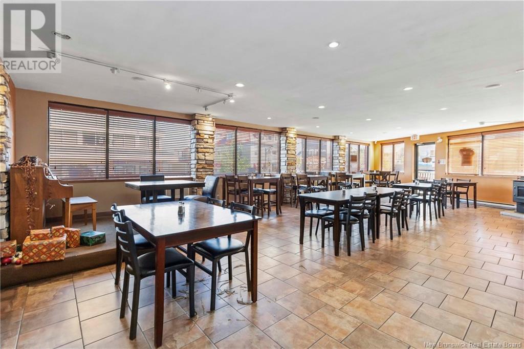 365 Pleasant Street, Miramichi, New Brunswick  E1V 1X4 - Photo 2 - NB122003