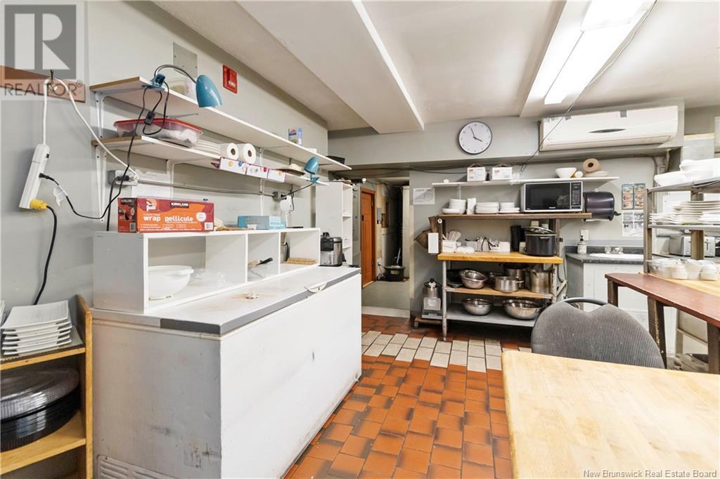 365 Pleasant Street, Miramichi, New Brunswick  E1V 1X4 - Photo 33 - NB122003