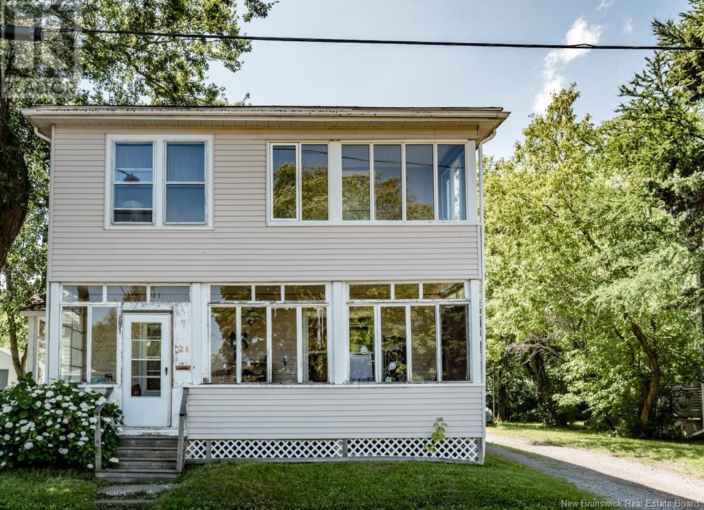 159 York Street, Moncton, New Brunswick  E1C 2Z1 - Photo 2 - NB122400