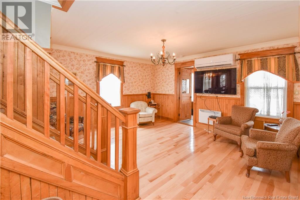 98 Saint-Pierre Ouest Boulevard, Caraquet, New Brunswick E1W 1B6 - Photo 12 - NB122541