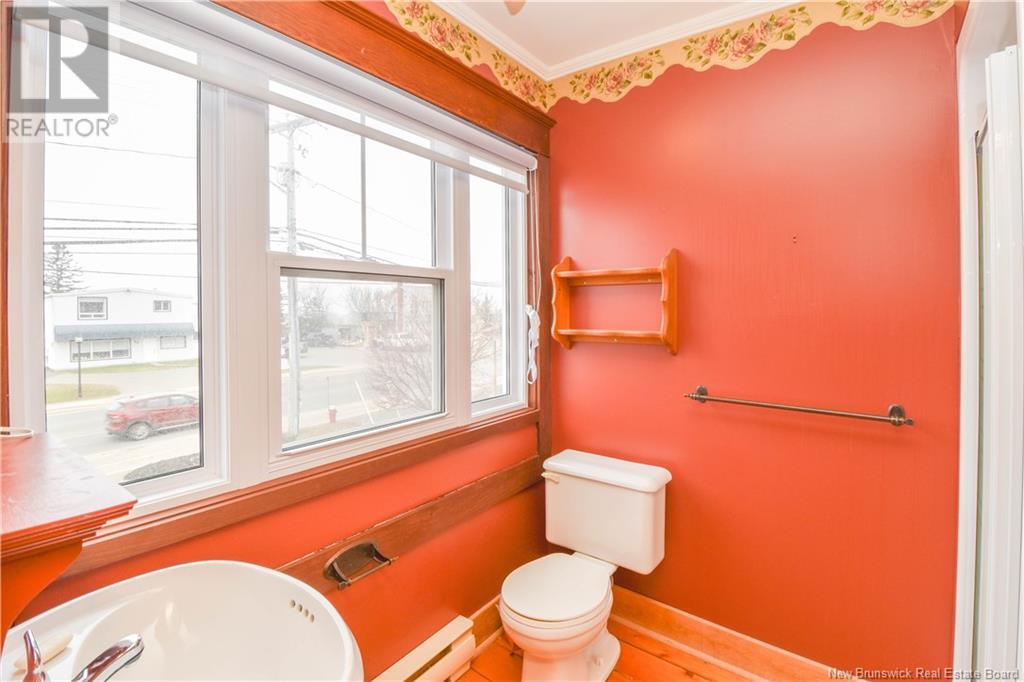 98 Saint-Pierre Ouest Boulevard, Caraquet, New Brunswick E1W 1B6 - Photo 25 - NB122541