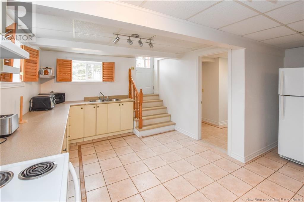 98 Saint-Pierre Ouest Boulevard, Caraquet, New Brunswick E1W 1B6 - Photo 45 - NB122541