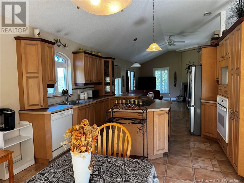 86 Des Ormes Avenue, Edmundston, New Brunswick E3V 4J9 - Photo 11 - NB122660