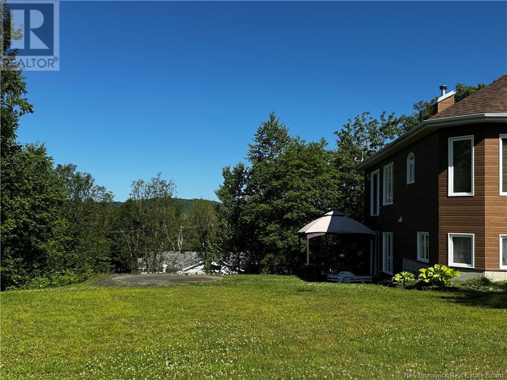 86 Des Ormes Avenue, Edmundston, New Brunswick E3V 4J9 - Photo 38 - NB122660