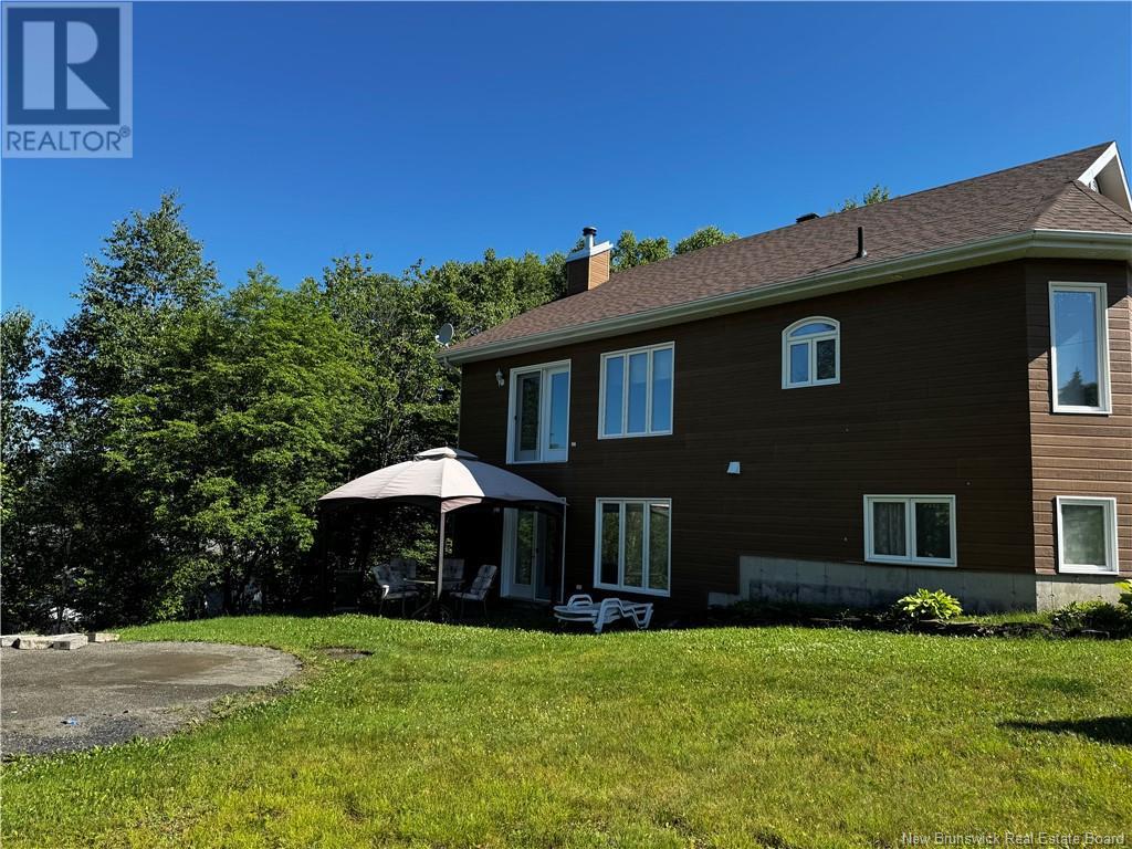 86 Des Ormes Avenue, Edmundston, New Brunswick E3V 4J9 - Photo 4 - NB122660