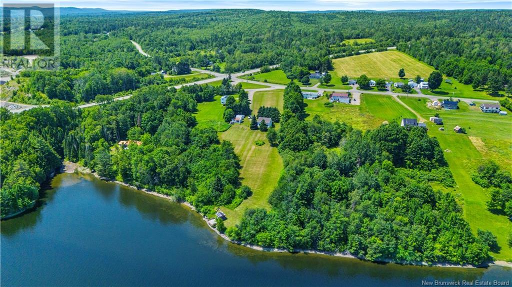 676 Otis Drive, Nackawic, New Brunswick  E6G 1H1 - Photo 30 - NB122738