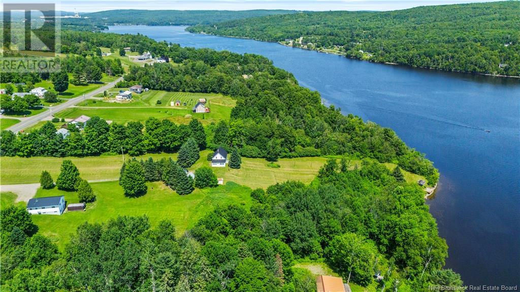 676 Otis Drive, Nackawic, New Brunswick  E6G 1H1 - Photo 5 - NB122738