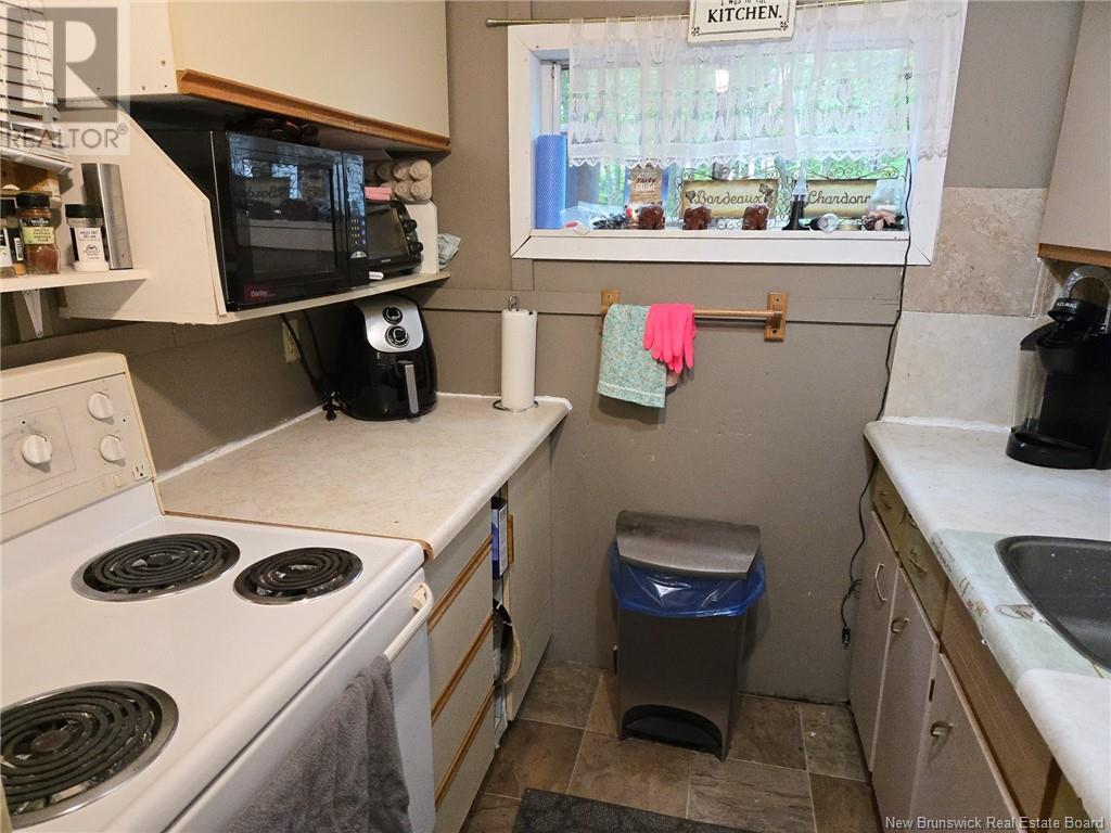 73 Colpitts Street, Cocagne, New Brunswick E4R 2G7 - Photo 7 - NB123071