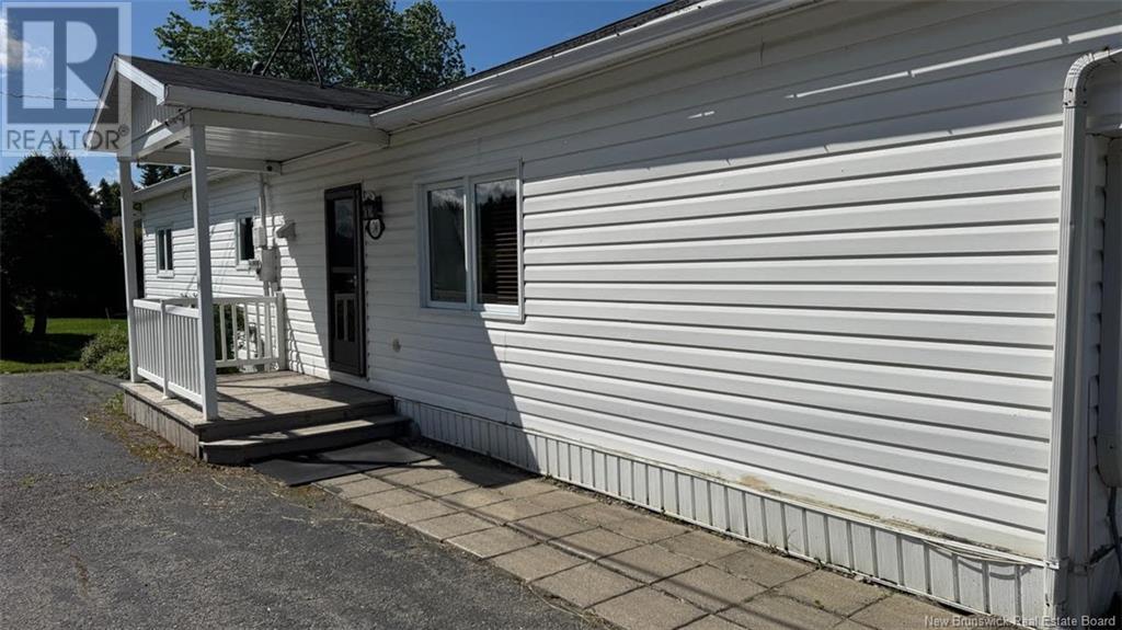 74 Frontiere Street, Saint-François-De-Madawaska, New Brunswick  E7A 1C7 - Photo 30 - NB123369