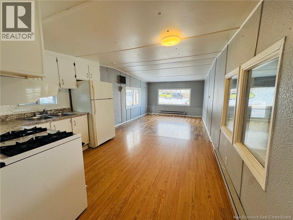 5 Church Street, Campbellton, New Brunswick E3N 1R6 - Photo 3 - NB123448