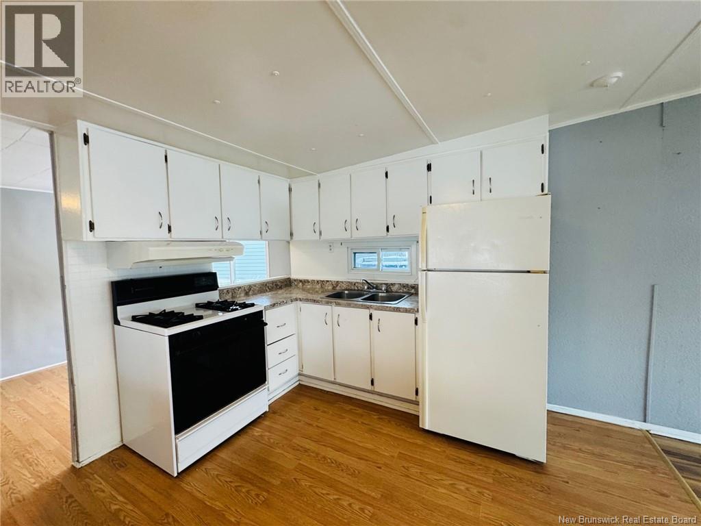 5 Church Street, Campbellton, New Brunswick E3N 1R6 - Photo 4 - NB123448