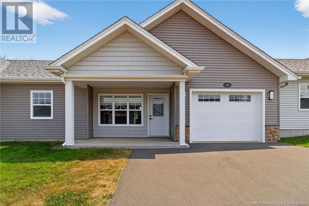 38,42,46,50 Jacques Street, Shediac, New Brunswick E4O 0W5 - Photo 2 - NB123573