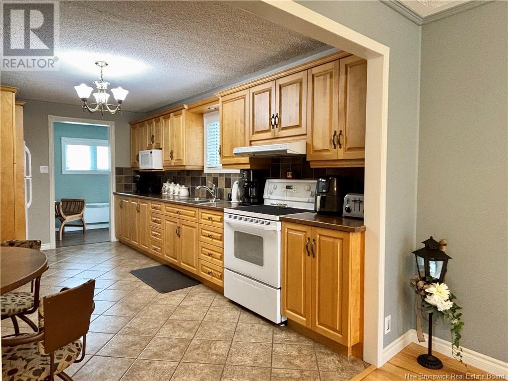 785 Principale Street, Neguac, New Brunswick  E9G 1S3 - Photo 9 - NB123675