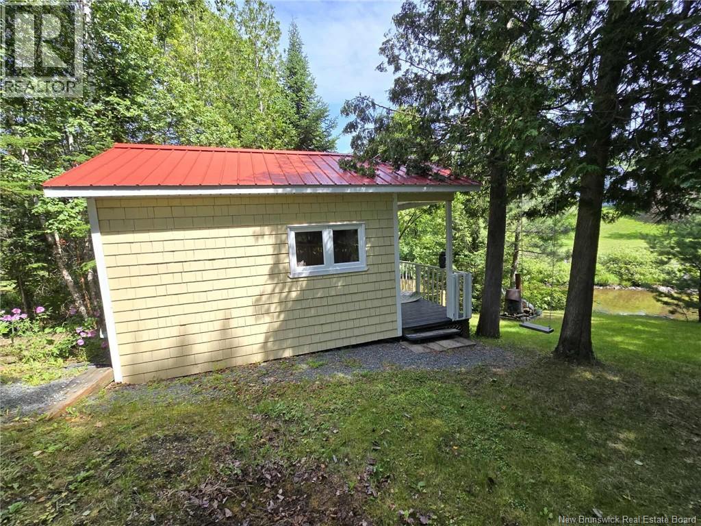 398 Linda Street, Beresford, New Brunswick E8K 2C9 - Photo 37 - NB123738
