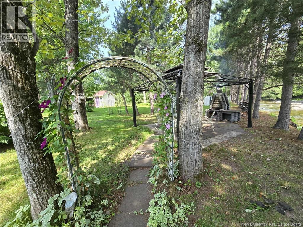 398 Linda Street, Beresford, New Brunswick E8K 2C9 - Photo 45 - NB123738