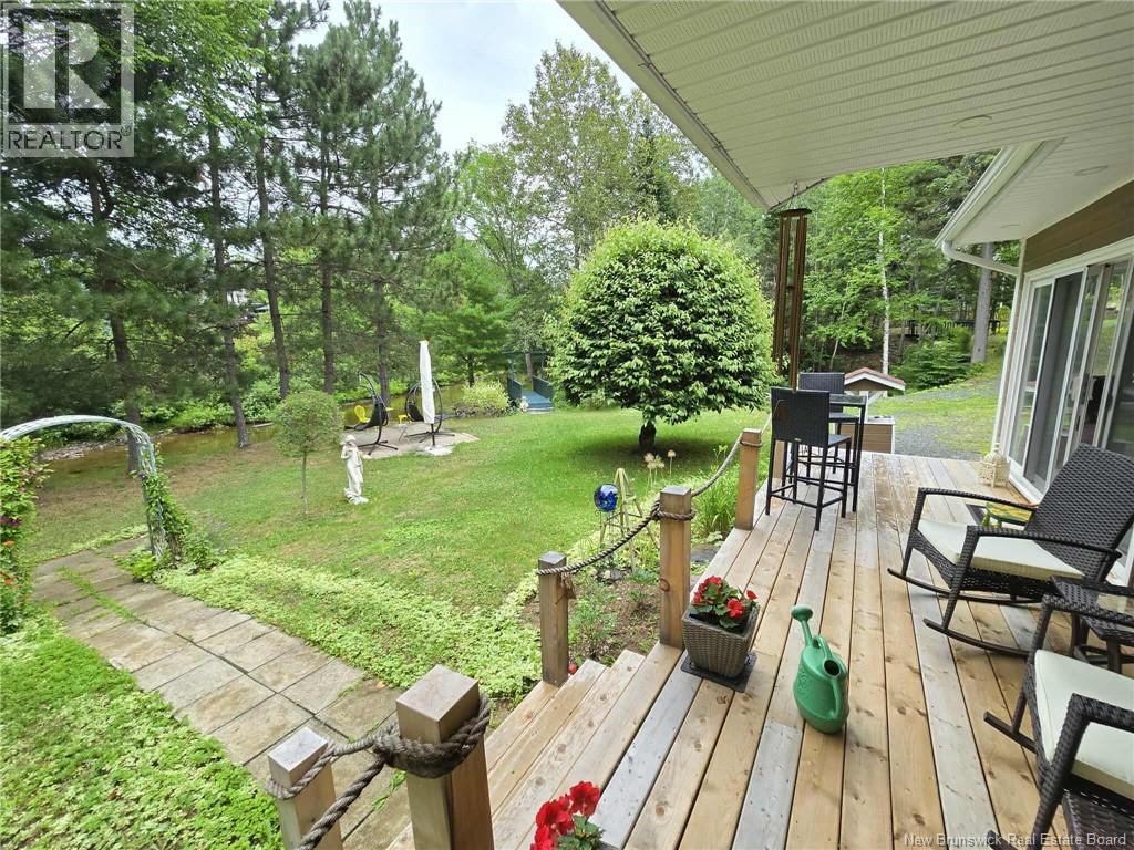 398 Linda Street, Beresford, New Brunswick E8K 2C9 - Photo 8 - NB123738